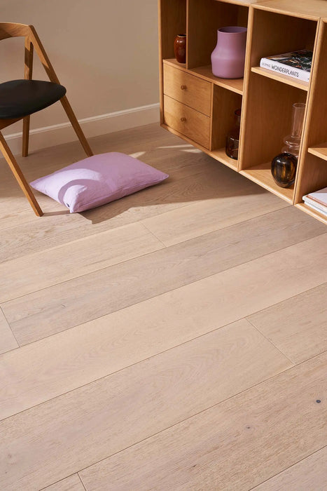 Eg Herregårdsplank 260 mm - Invisible Matlak, Børstet