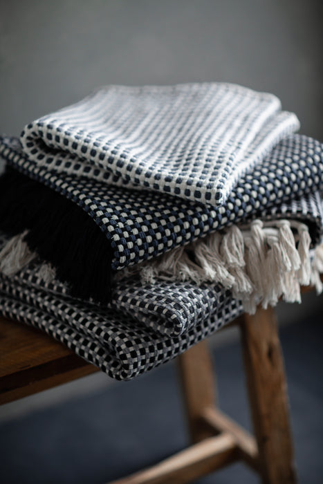 Ebeltoft Tæppe - Lysgrå/Offwhite